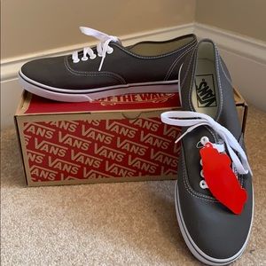 VANS - Pewter/Gray - Lace-Up - 9 Women / 7.5 Men